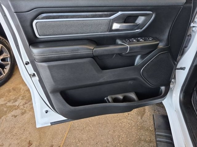 2020 RAM 1500 Big Horn Crew Cab 4x4 5'7" Box
