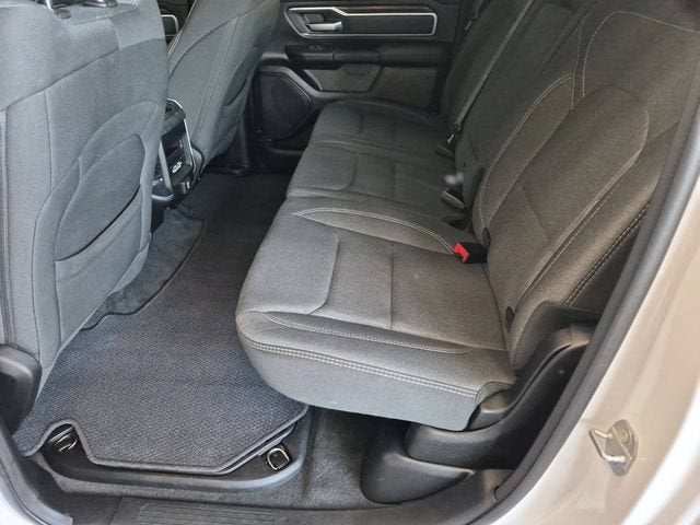 2020 RAM 1500 Big Horn Crew Cab 4x4 5'7" Box