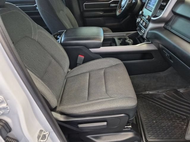 2020 RAM 1500 Big Horn Crew Cab 4x4 5'7" Box