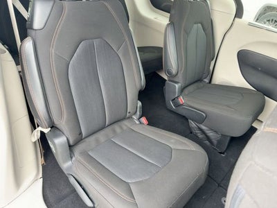 2020 Chrysler Pacifica Touring