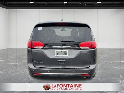 2020 Chrysler Pacifica Touring