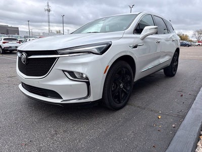 2023 Buick Enclave Essence