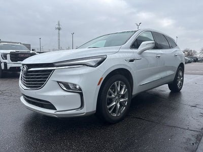 2024 Buick Enclave Essence