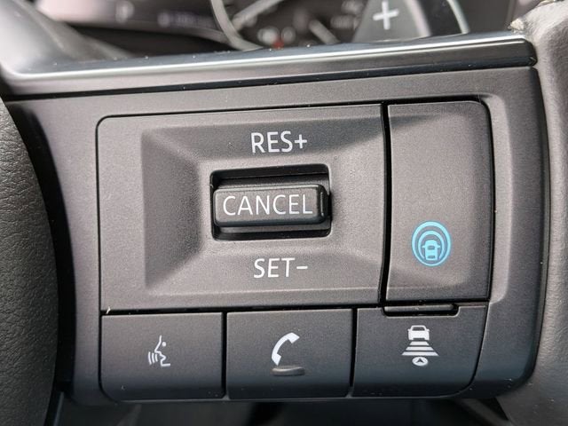 2025 Nissan Pathfinder SV 4WD