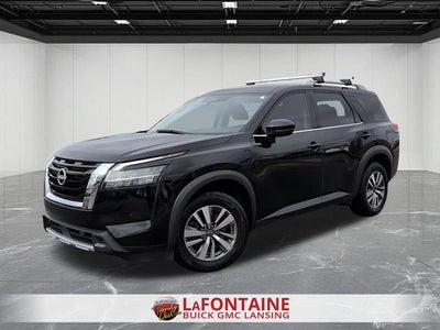 2023 Nissan Pathfinder SL 4WD
