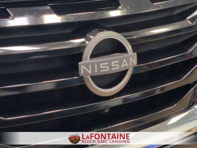 2023 Nissan Pathfinder SL 4WD