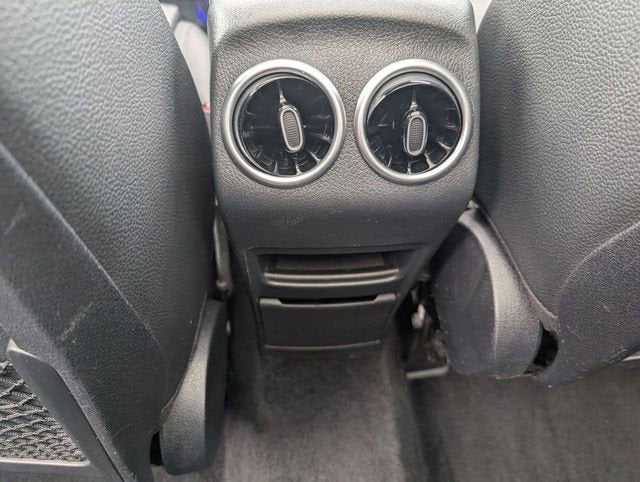 2025 Mercedes-Benz GLB GLB 250