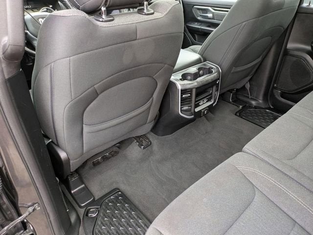 2020 RAM 1500 Big Horn Crew Cab 4x4 5'7" Box