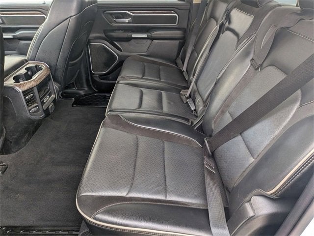 2020 RAM 1500 Laramie Crew Cab 4x4 5'7" Box