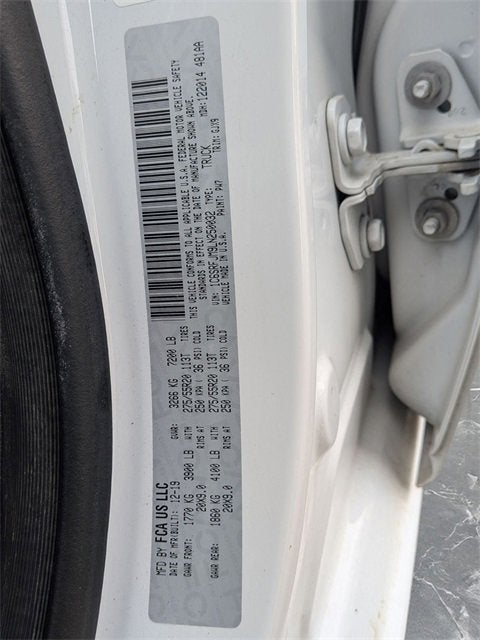 2020 RAM 1500 Laramie Crew Cab 4x4 5'7" Box