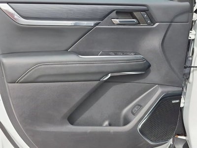 2024 GMC Acadia Elevation