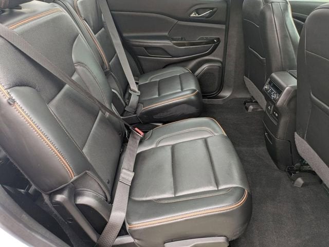 2021 GMC Acadia AT4