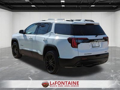 2023 GMC Acadia SLT