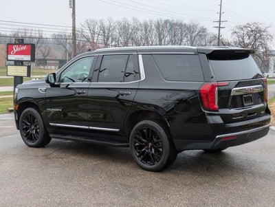 2023 GMC Yukon SLT