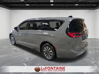 2023 Chrysler Pacifica Hybrid Touring L