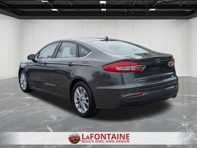 2020 Ford Fusion SE