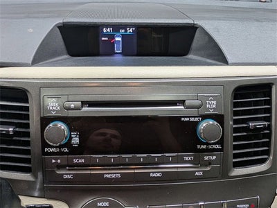 2013 Toyota Sienna XLE V6 8 Passenger