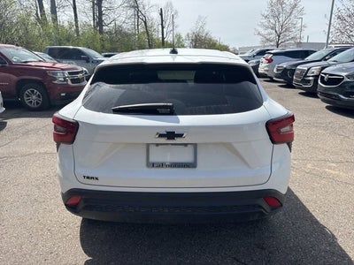 2025 Chevrolet Trax LS