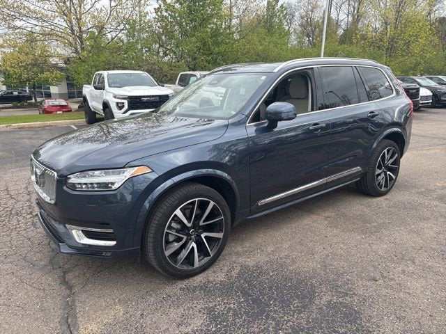 2024 Volvo XC90 B5 Plus Bright Theme
