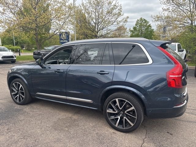 2024 Volvo XC90 B5 Plus Bright Theme