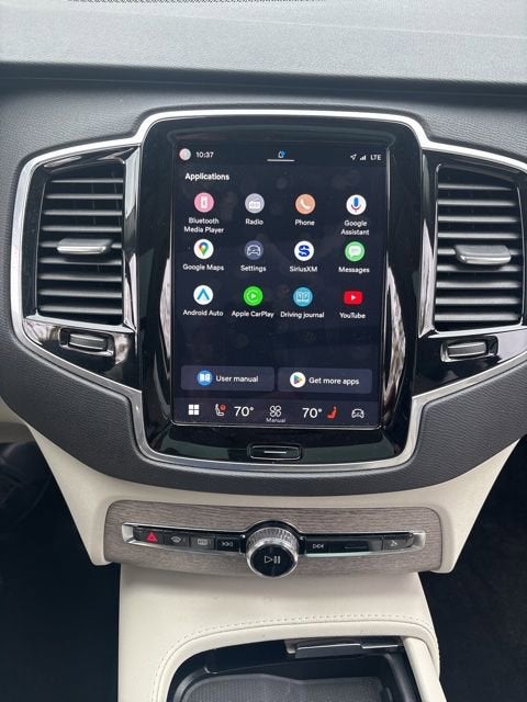 2024 Volvo XC90 B5 Plus Bright Theme