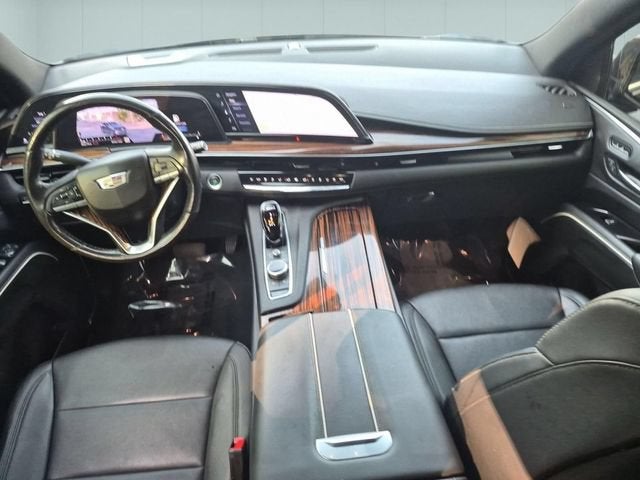 2022 Cadillac Escalade Luxury