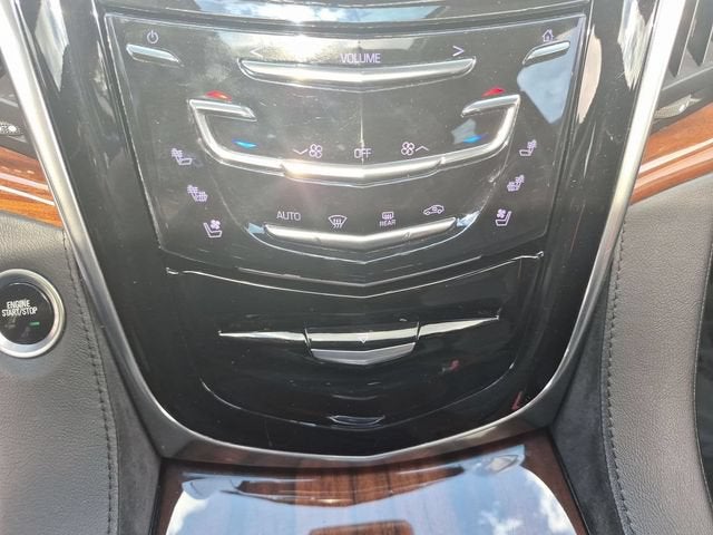 2017 Cadillac Escalade ESV Luxury