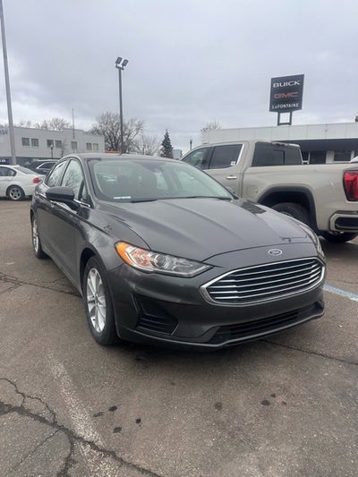 2020 Ford Fusion SE