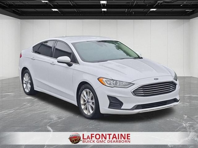 2020 Ford Fusion SE