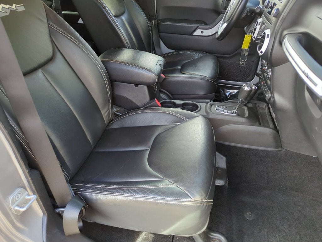 2014 Jeep Wrangler Unlimited Polar Edition