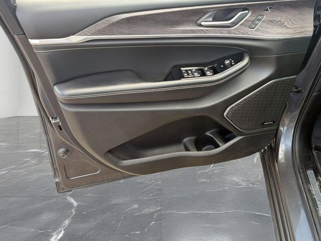 2022 Jeep Grand Cherokee Overland 4x4