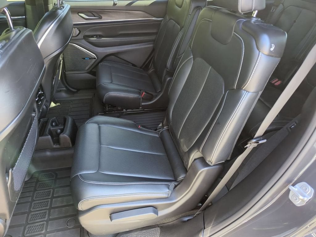 2022 Jeep Grand Cherokee L Overland 4x4