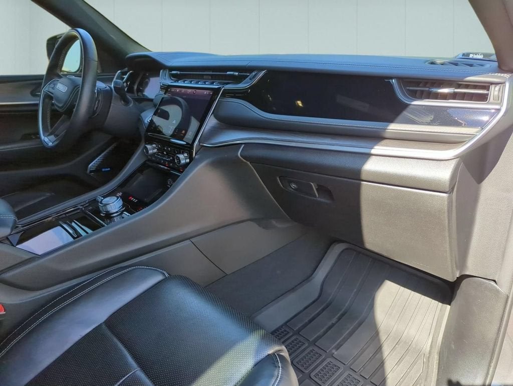 2022 Jeep Grand Cherokee L Overland 4x4