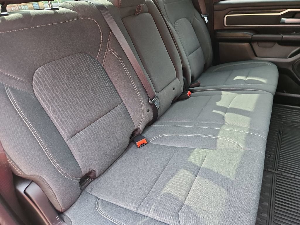 2021 RAM 1500 Big Horn Crew Cab 4x4 5'7" Box
