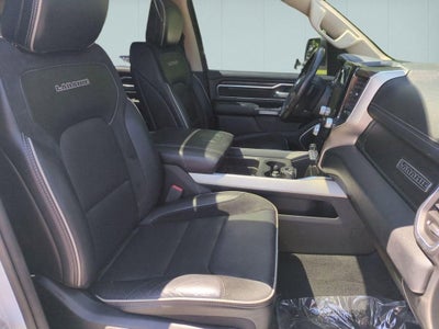 2020 RAM 1500 Laramie Crew Cab 4x4 5'7" Box
