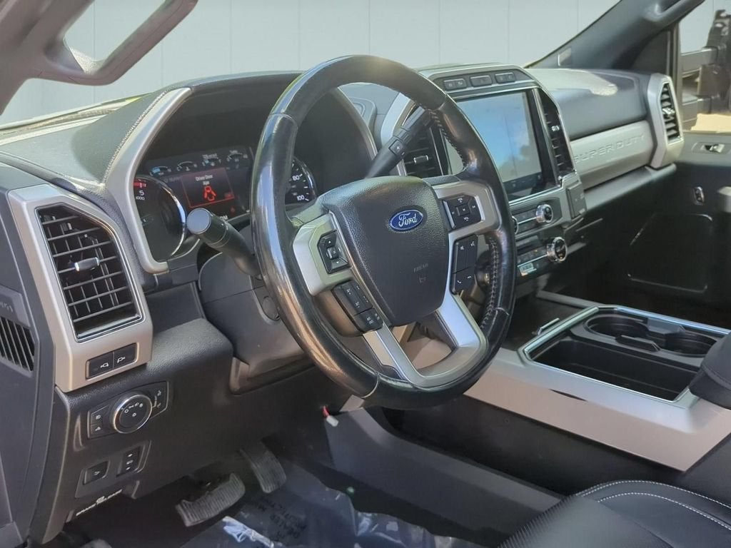 2022 Ford F-350 LARIAT