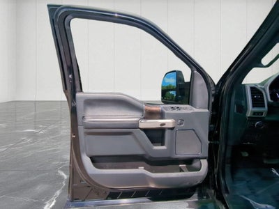 2022 Ford F-350 LARIAT