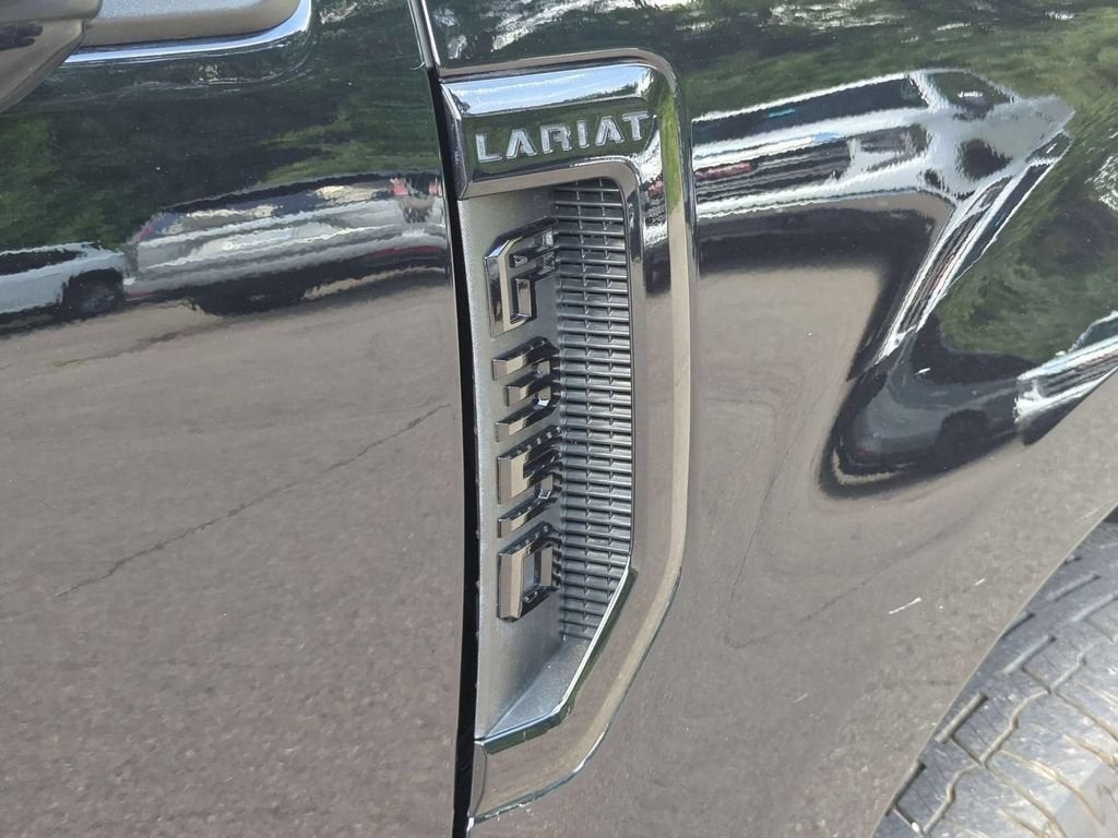 2022 Ford F-350 LARIAT