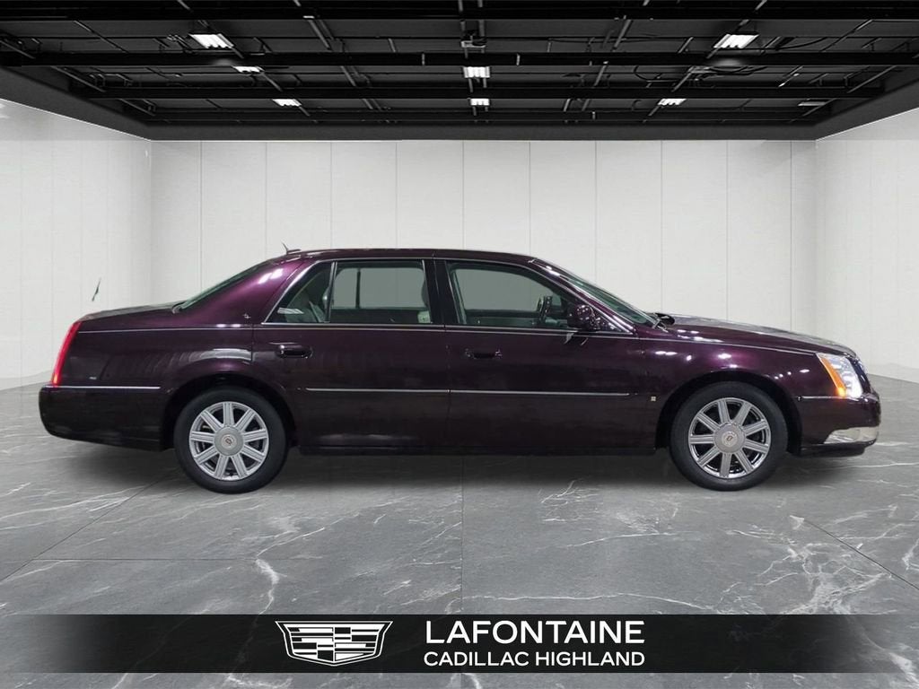 2008 Cadillac DTS w/1SD