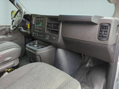 2025 Chevrolet Express Cargo WT