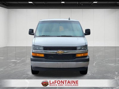 2025 Chevrolet Express Cargo WT