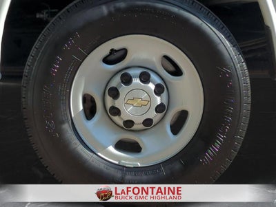 2025 Chevrolet Express Cargo WT