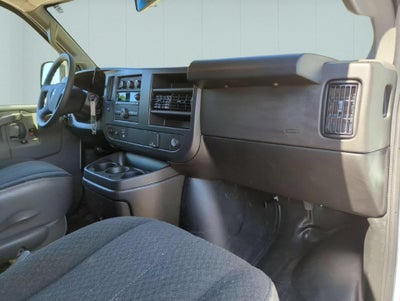 2025 Chevrolet Express Cargo WT