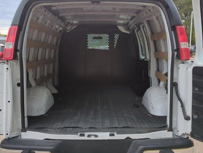 2025 Chevrolet Express Cargo WT