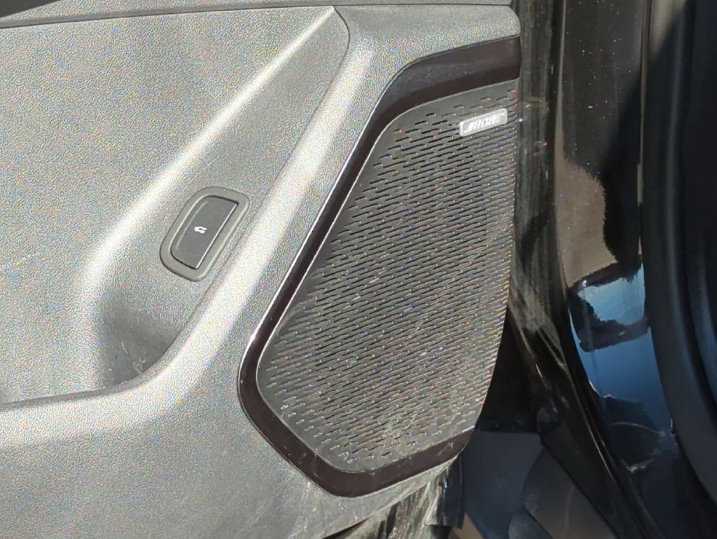 2024 GMC Acadia AT4