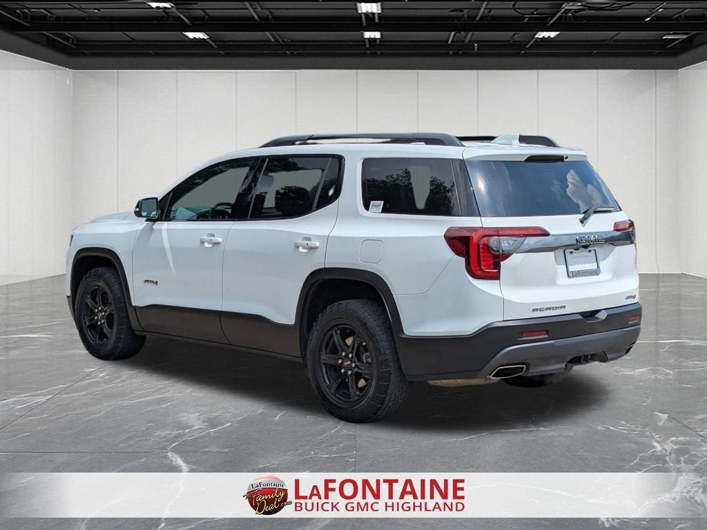 2023 GMC Acadia AT4