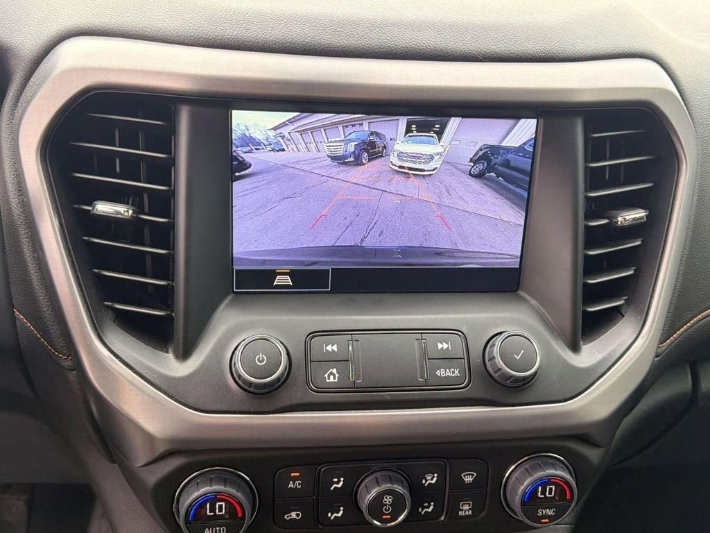 2023 GMC Acadia AT4