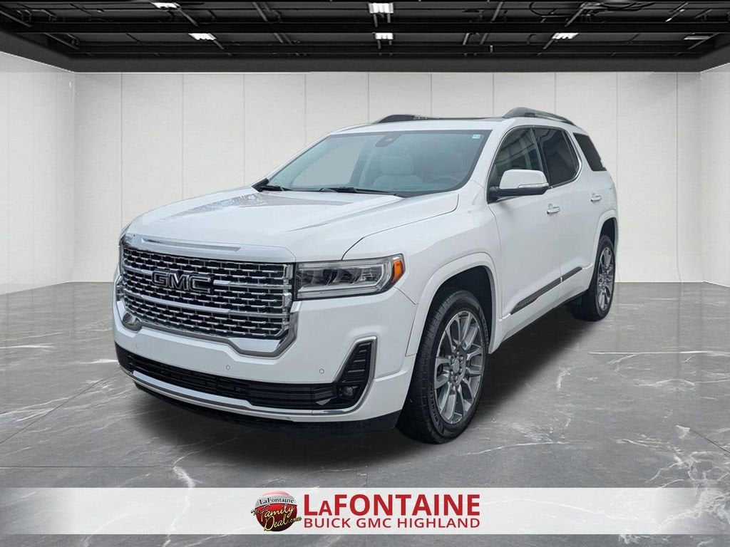 2023 GMC Acadia Denali