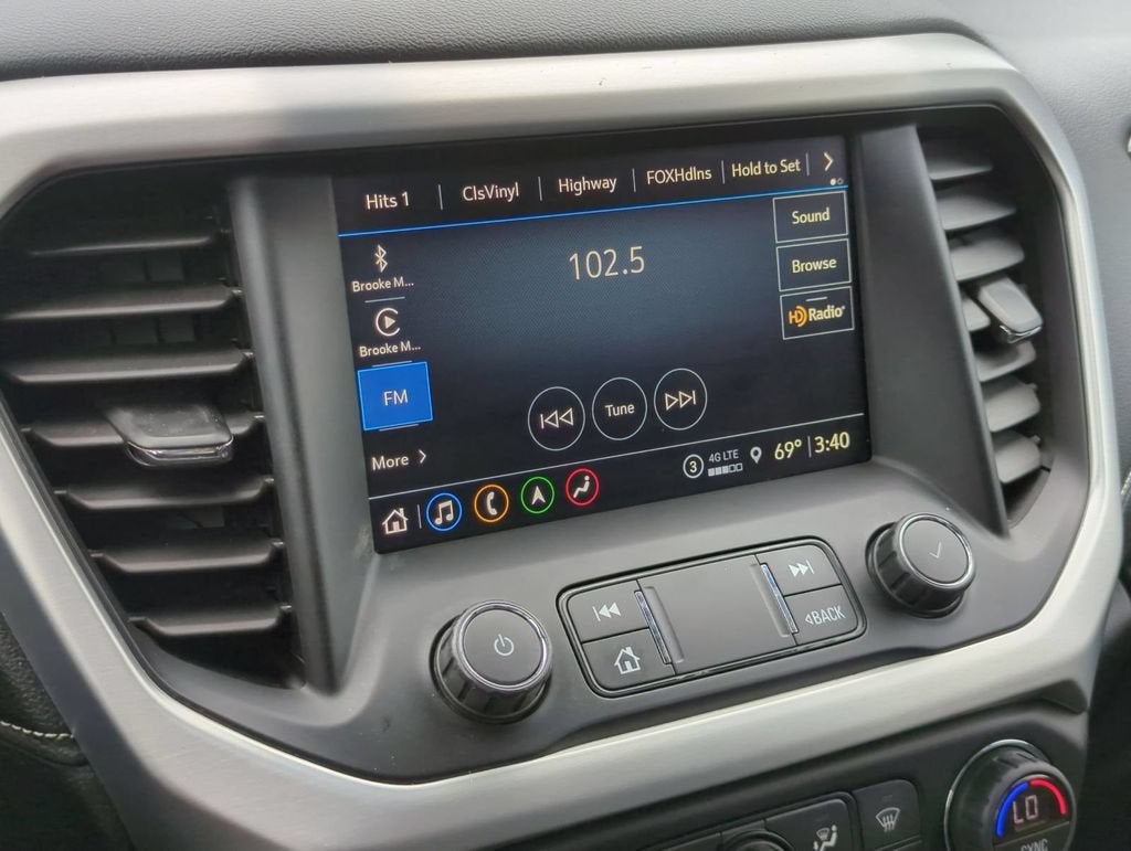 2021 GMC Acadia SLT