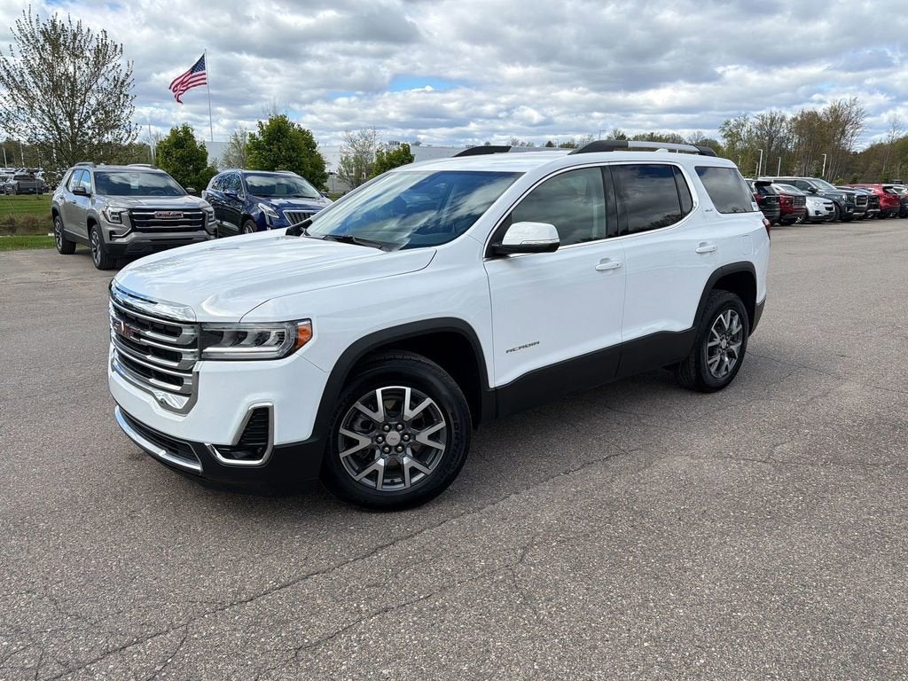 2023 GMC Acadia SLT